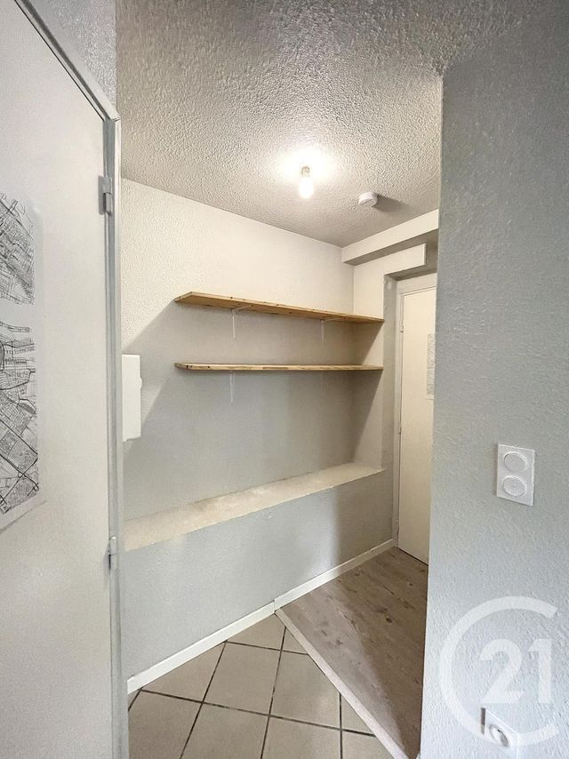 Appartement Studio &agrave; louer - 1 pi&egrave;ce - 21,09 m2 - Clermont Ferrand - 63 - AUVERGNE