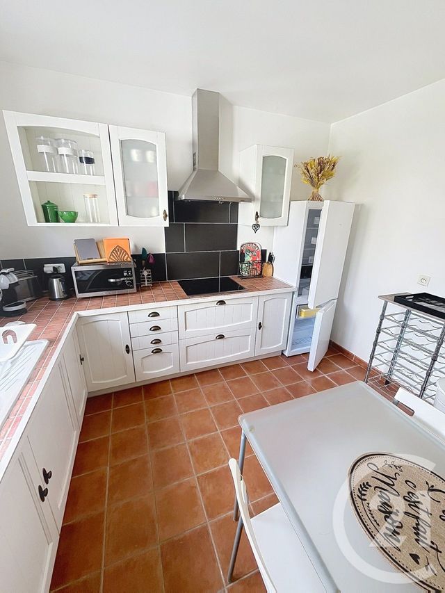 Appartement F3 &agrave; louer - 3 pi&egrave;ces - 64,93 m2 - Riom - 63 - AUVERGNE