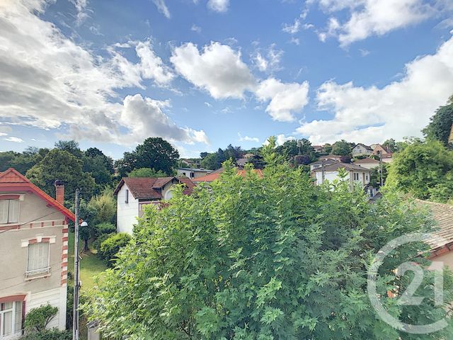 Appartement F2 &agrave; louer - 2 pi&egrave;ces - 45,76 m2 - Chatel Guyon - 63 - AUVERGNE