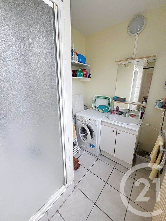 Appartement F2 &agrave; louer - 2 pi&egrave;ces - 36,46 m2 - Gimeaux - 63 - AUVERGNE