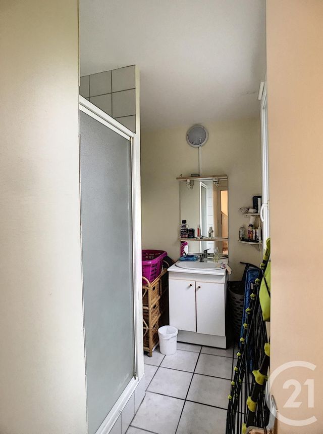 Appartement F2 &agrave; louer - 2 pi&egrave;ces - 36,46 m2 - Gimeaux - 63 - AUVERGNE