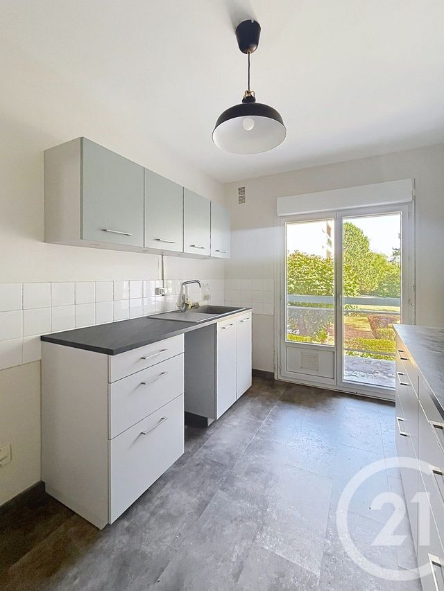 Appartement F3 &agrave; louer - 3 pi&egrave;ces - 65,37 m2 - Cebazat - 63 - AUVERGNE