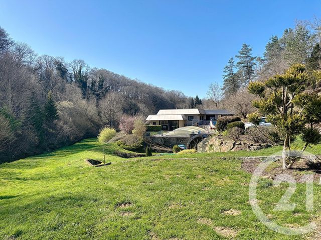 Maison &agrave; vendre - 7 pi&egrave;ces - 180 m2 - Chapdes Beaufort - 63 - AUVERGNE