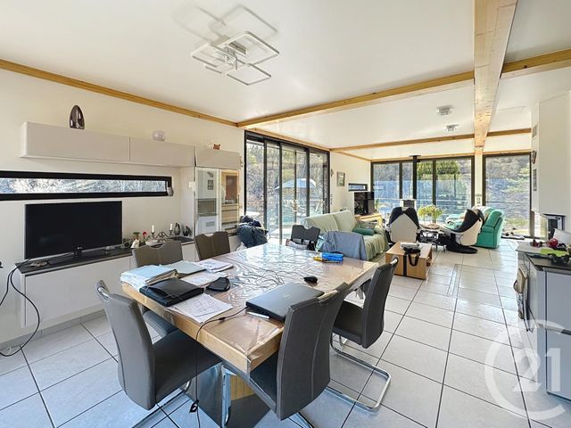 Maison &agrave; vendre - 7 pi&egrave;ces - 180 m2 - Chapdes Beaufort - 63 - AUVERGNE