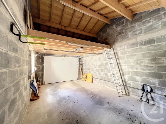 Maison &agrave; louer - 5 pi&egrave;ces - 128,01 m2 - Volvic - 63 - AUVERGNE