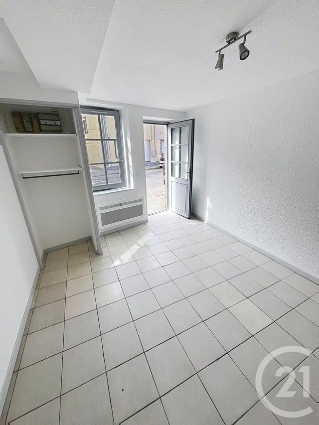 Appartement Studio &agrave; louer - 1 pi&egrave;ce - 16,50 m2 - Riom - 63 - AUVERGNE