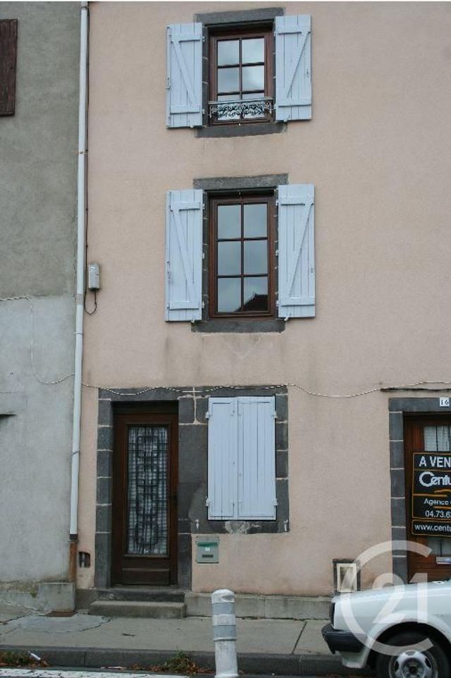 Appartement Studio &agrave; louer - 1 pi&egrave;ce - 16,50 m2 - Riom - 63 - AUVERGNE