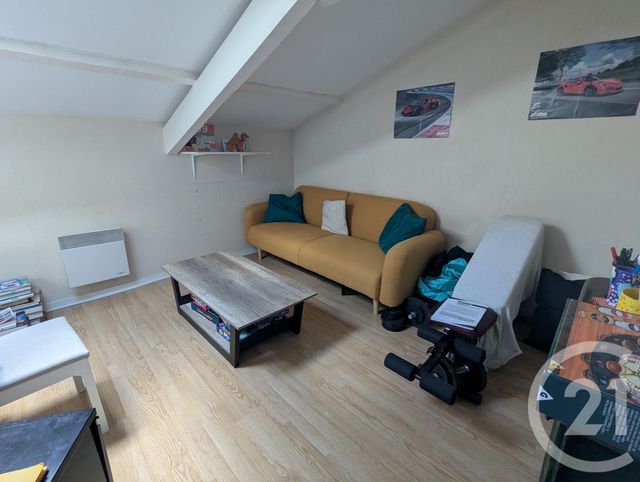 Appartement F2 bis &agrave; louer - 3 pi&egrave;ces - 71,60 m2 - Riom - 63 - AUVERGNE