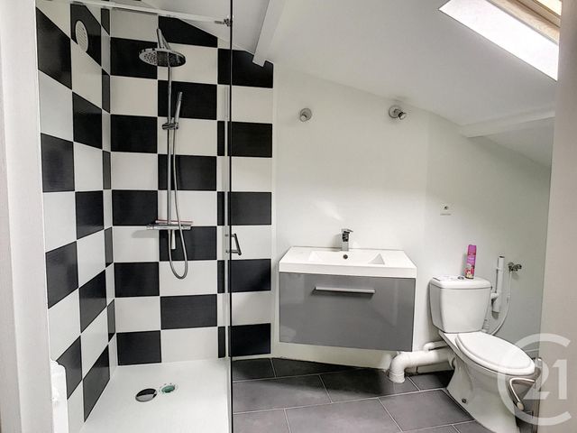 Appartement F2 bis &agrave; louer - 3 pi&egrave;ces - 71,60 m2 - Riom - 63 - AUVERGNE