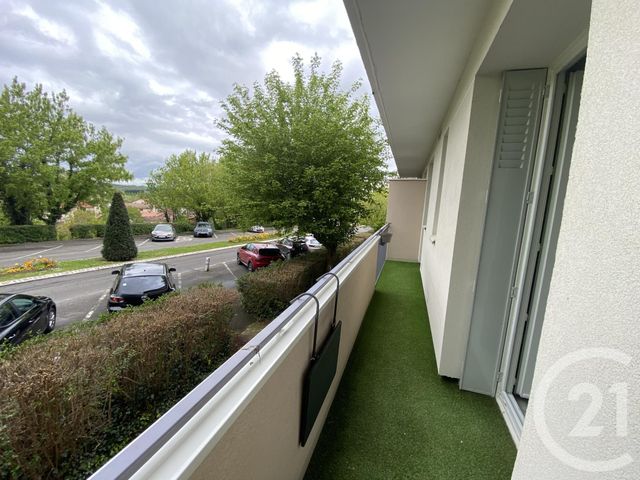 Appartement F3 &agrave; louer - 3 pi&egrave;ces - 53,66 m2 - Riom - 63 - AUVERGNE
