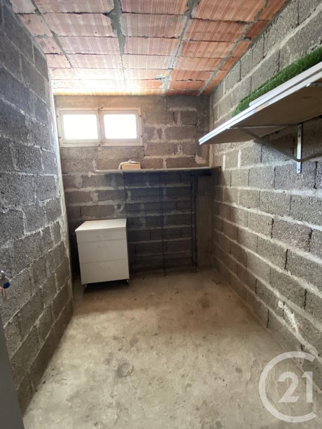 Appartement F3 &agrave; louer - 3 pi&egrave;ces - 53,66 m2 - Riom - 63 - AUVERGNE