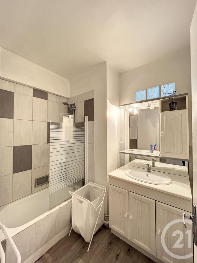 Appartement F2 &agrave; louer - 2 pi&egrave;ces - 53,67 m2 - Clermont Ferrand - 63 - AUVERGNE