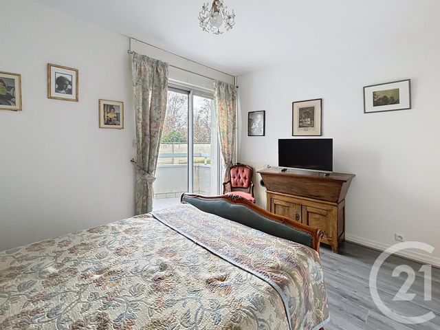 Appartement F3 &agrave; vendre - 5 pi&egrave;ces - 86 m2 - Riom - 63 - AUVERGNE