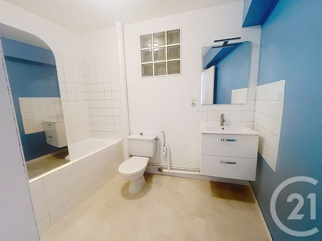 Appartement F2 &agrave; louer - 2 pi&egrave;ces - 54,90 m2 - Clermont Ferrand - 63 - AUVERGNE