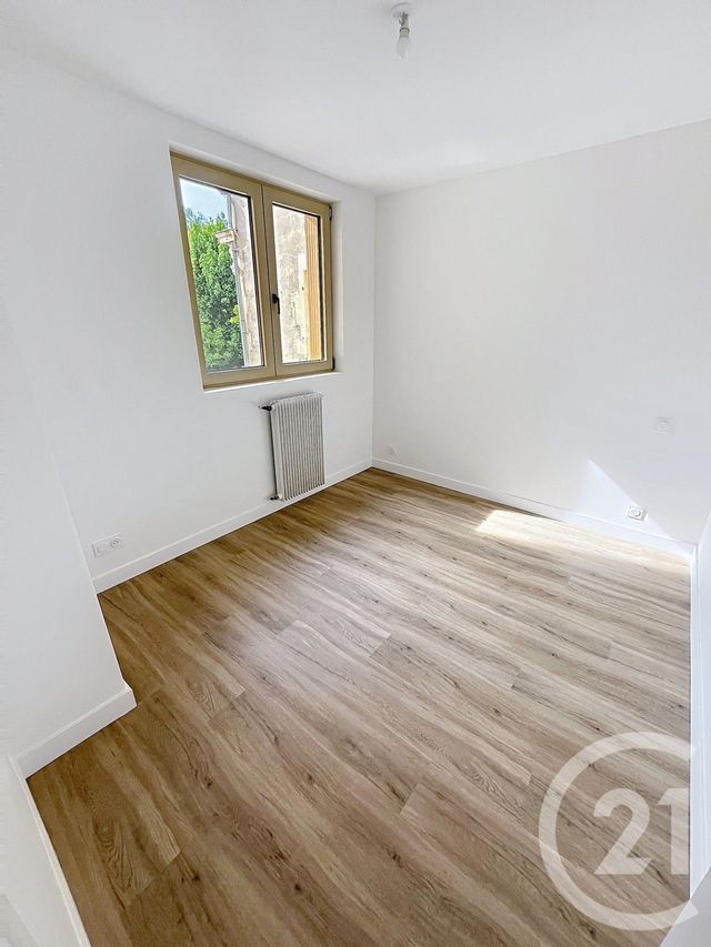 Appartement F3 &agrave; louer - 3 pi&egrave;ces - 79,21 m2 - Vichy - 03 - AUVERGNE