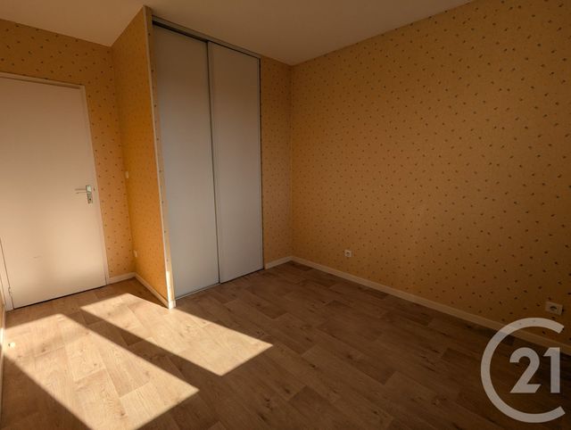 Maison &agrave; louer - 4 pi&egrave;ces - 86,59 m2 - Chateaugay - 63 - AUVERGNE