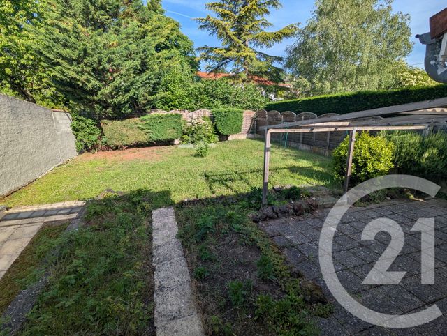 Maison &agrave; louer - 4 pi&egrave;ces - 86,59 m2 - Chateaugay - 63 - AUVERGNE