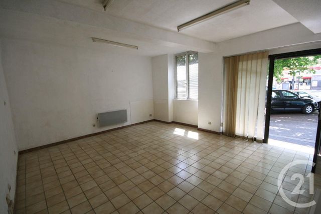 Local commercial à louer - 30.0 m2 - 63 - Puy-de-Dome