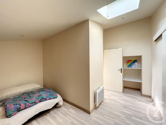 Maison &agrave; louer - 4 pi&egrave;ces - 100,55 m2 - St Ignat - 63 - AUVERGNE