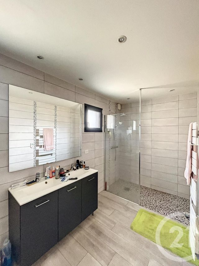 Maison &agrave; louer - 4 pi&egrave;ces - 100,55 m2 - St Ignat - 63 - AUVERGNE