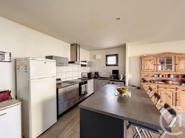 Maison &agrave; louer - 4 pi&egrave;ces - 100,55 m2 - St Ignat - 63 - AUVERGNE