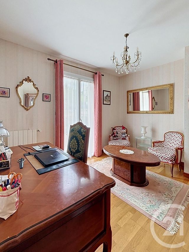 Maison &agrave; vendre - 8 pi&egrave;ces - 160 m2 - Chatel Guyon - 63 - AUVERGNE
