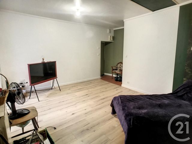 Appartement F2 &agrave; louer - 2 pi&egrave;ces - 47 m2 - Riom - 63 - AUVERGNE