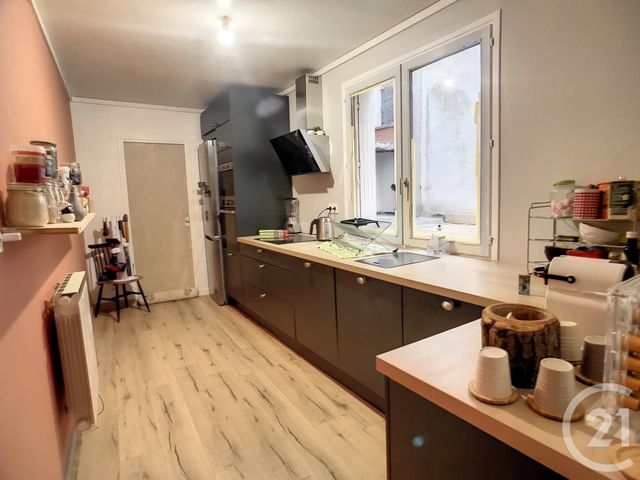 Appartement F2 &agrave; louer - 2 pi&egrave;ces - 47 m2 - Riom - 63 - AUVERGNE