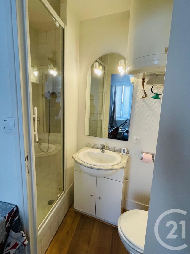 Appartement Studio &agrave; louer - 1 pi&egrave;ce - 17,06 m2 - Riom - 63 - AUVERGNE
