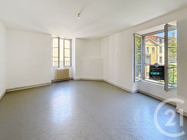 Appartement F3 &agrave; louer - 3 pi&egrave;ces - 66,81 m2 - Riom - 63 - AUVERGNE