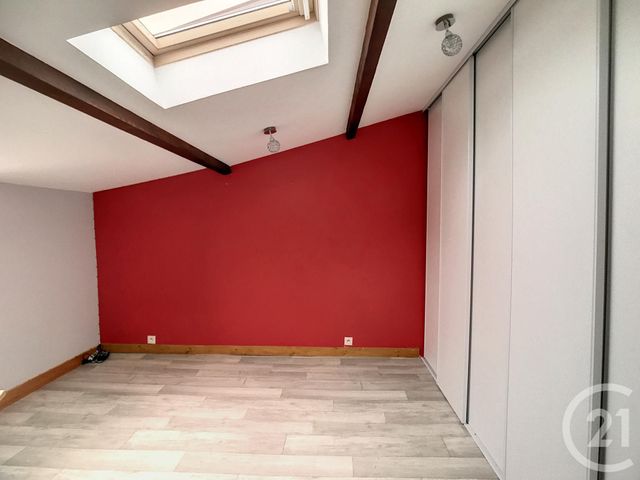 Maison &agrave; louer - 4 pi&egrave;ces - 115 m2 - Chateaugay - 63 - AUVERGNE