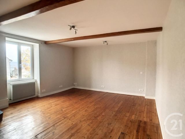 Maison &agrave; louer - 4 pi&egrave;ces - 115 m2 - Chateaugay - 63 - AUVERGNE