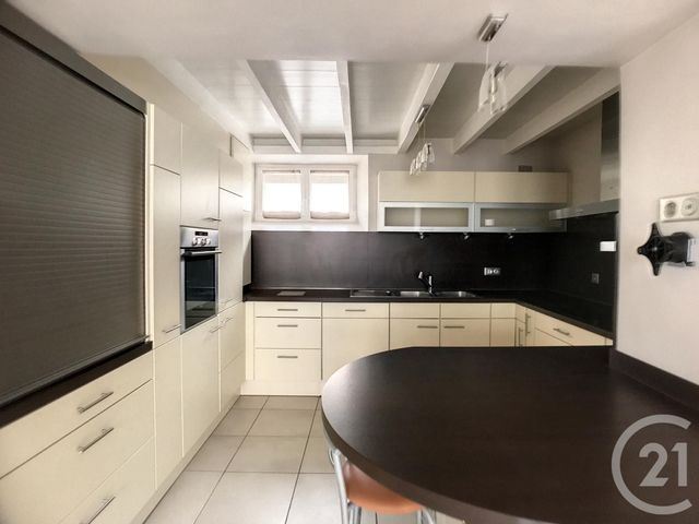 Maison &agrave; louer - 4 pi&egrave;ces - 115 m2 - Chateaugay - 63 - AUVERGNE