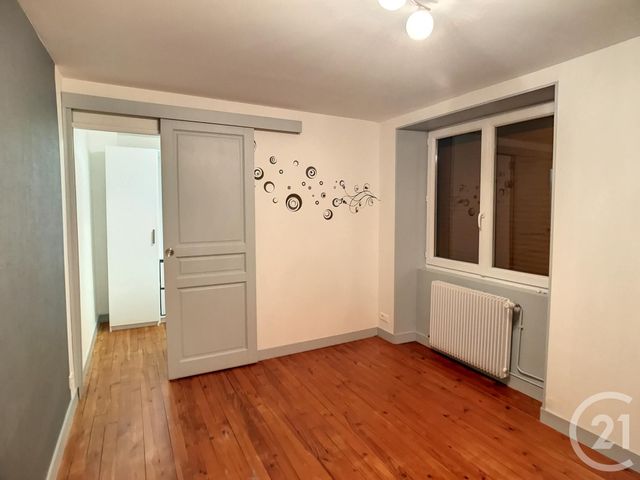 Maison &agrave; louer - 4 pi&egrave;ces - 115 m2 - Chateaugay - 63 - AUVERGNE