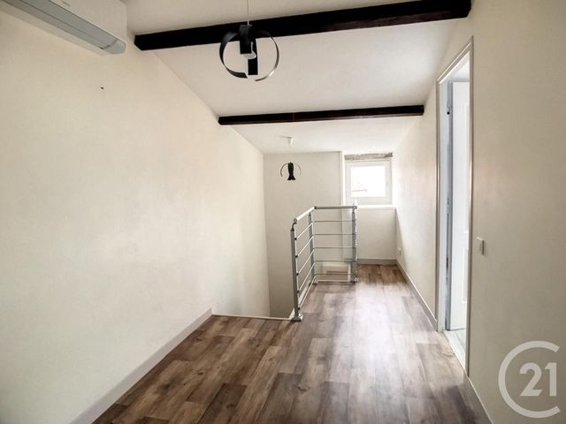 Maison &agrave; louer - 4 pi&egrave;ces - 115 m2 - Chateaugay - 63 - AUVERGNE