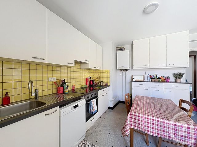 Appartement F2 &agrave; louer - 2 pi&egrave;ces - 61,41 m2 - Riom - 63 - AUVERGNE