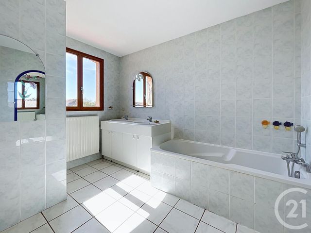 Maison &agrave; vendre - 6 pi&egrave;ces - 130 m2 - Beauregard Vendon - 63 - AUVERGNE