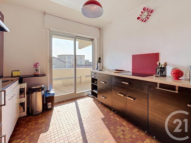 Appartement F2 &agrave; vendre - 2 pi&egrave;ces - 55,83 m2 - Riom - 63 - AUVERGNE