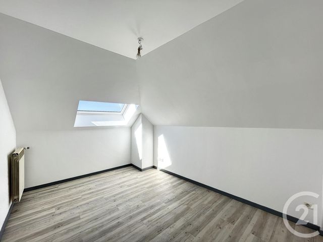 Appartement F3 &agrave; louer - 3 pi&egrave;ces - 40,77 m2 - Riom - 63 - AUVERGNE