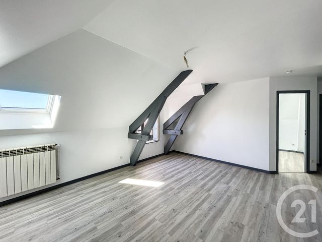 Appartement F3 &agrave; louer - 3 pi&egrave;ces - 40,77 m2 - Riom - 63 - AUVERGNE