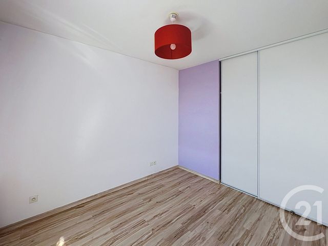 Appartement F2 &agrave; louer - 2 pi&egrave;ces - 43,32 m2 - Riom - 63 - AUVERGNE