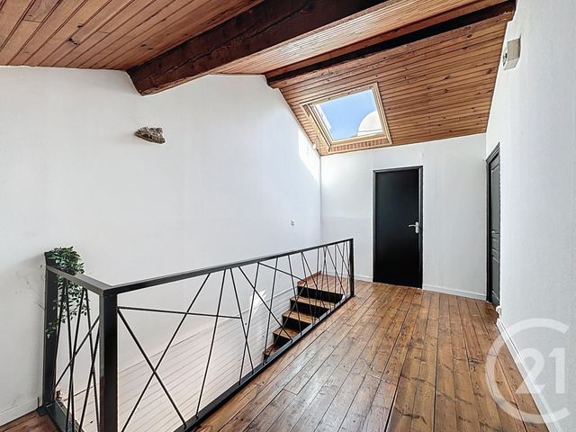 Maison &agrave; vendre - 7 pi&egrave;ces - 200 m2 - Mozac - 63 - AUVERGNE