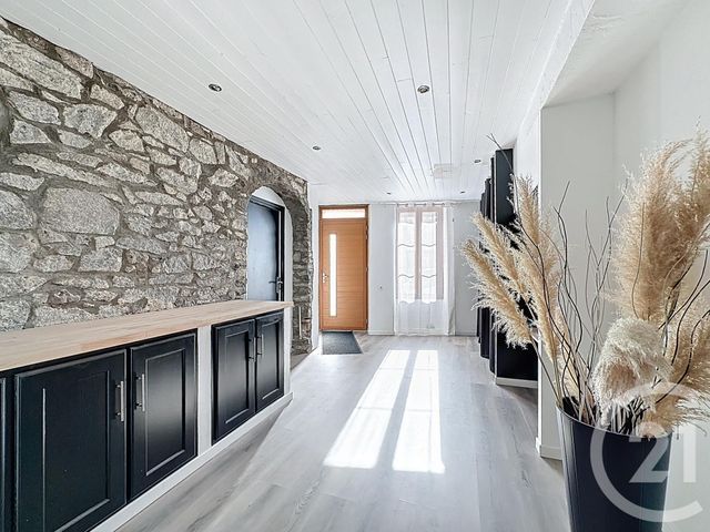 Maison &agrave; vendre - 7 pi&egrave;ces - 200 m2 - Mozac - 63 - AUVERGNE