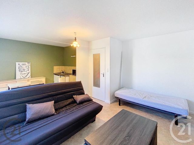 Appartement F1 &agrave; louer - 1 pi&egrave;ce - 27,97 m2 - Clermont Ferrand - 63 - AUVERGNE