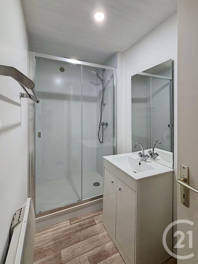 Immeuble &agrave; vendre - 140 m2 - St Bonnet Pres Riom - 63 - AUVERGNE