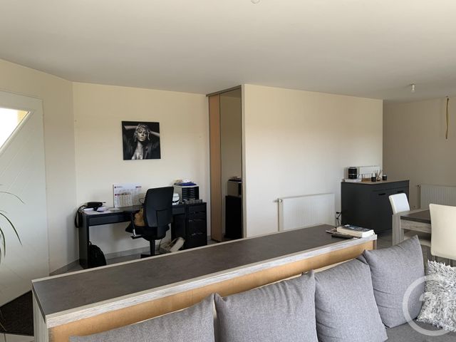 Maison &agrave; louer - 4 pi&egrave;ces - 101,36 m2 - Clerlande - 63 - AUVERGNE