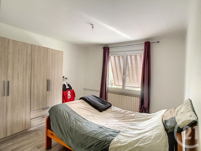 Appartement F3 &agrave; louer - 3 pi&egrave;ces - 60,18 m2 - Chatel Guyon - 63 - AUVERGNE