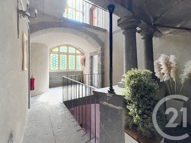 Appartement F2 &agrave; louer - 2 pi&egrave;ces - 33,50 m2 - Riom - 63 - AUVERGNE