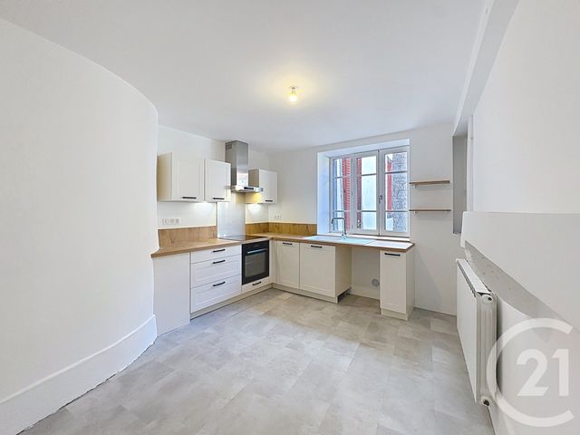 Appartement F3 &agrave; louer - 3 pi&egrave;ces - 95,03 m2 - Riom - 63 - AUVERGNE