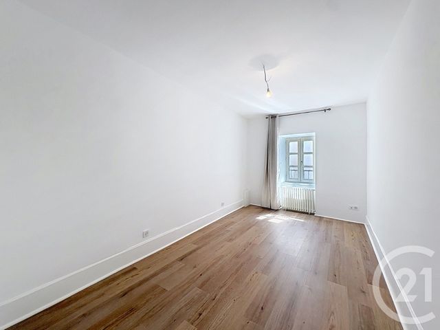 Appartement F3 &agrave; louer - 3 pi&egrave;ces - 80,08 m2 - Riom - 63 - AUVERGNE